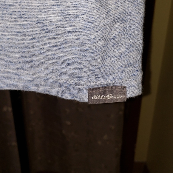 🔥Eddie Bauer | Light Blue Henley - Picture 8 of 9